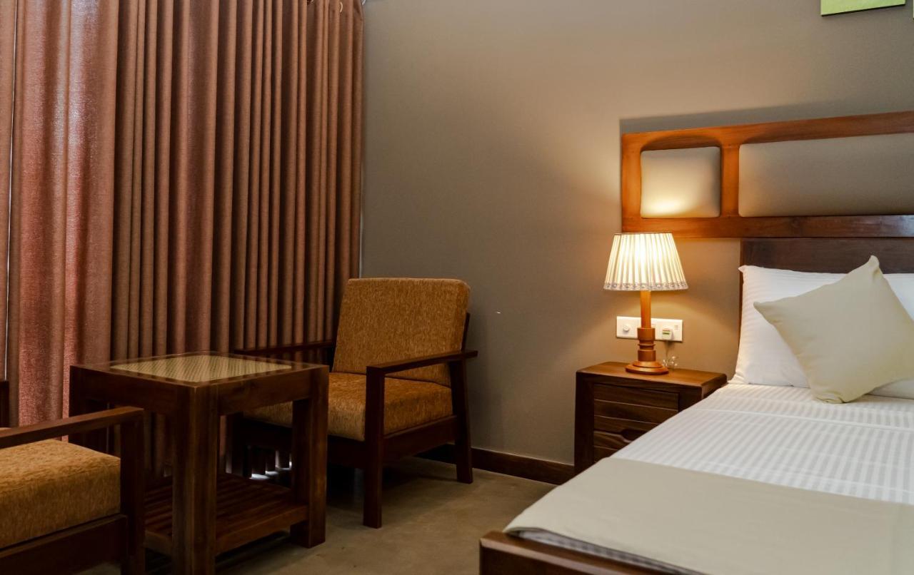 Woodgrove Cabanas Negombo Exteriör bild
